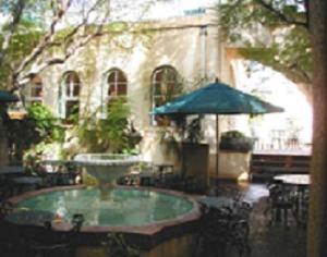 mission-courtyard-021